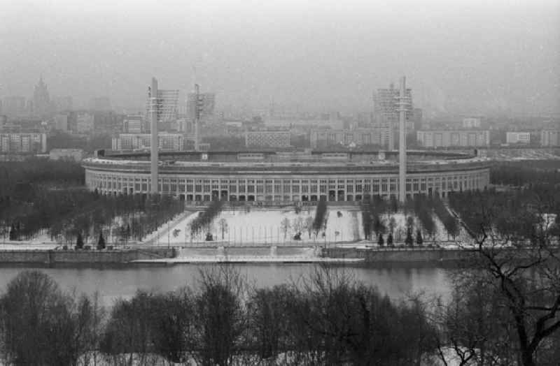 View over the Moskwa River to the Olympic Stadium Luschniki with wintery snowy courtyard in Moskau in Russland