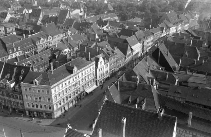 Blick von oben auf die Dächer von Naumburg / Saale.