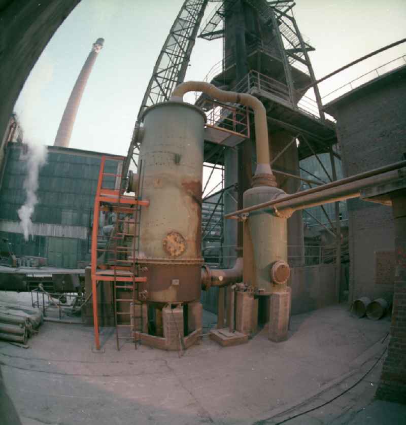 Kalkofen in der Zuckerfabrik zur Reinigung des Rohsaftes. In der Zuckerfabrik Oldisleben war die Anlage bis 1991 in Betrieb. Die Zuckerfabrik ist heute ein Museum / Technisches Denkmal der Südzucker AG.