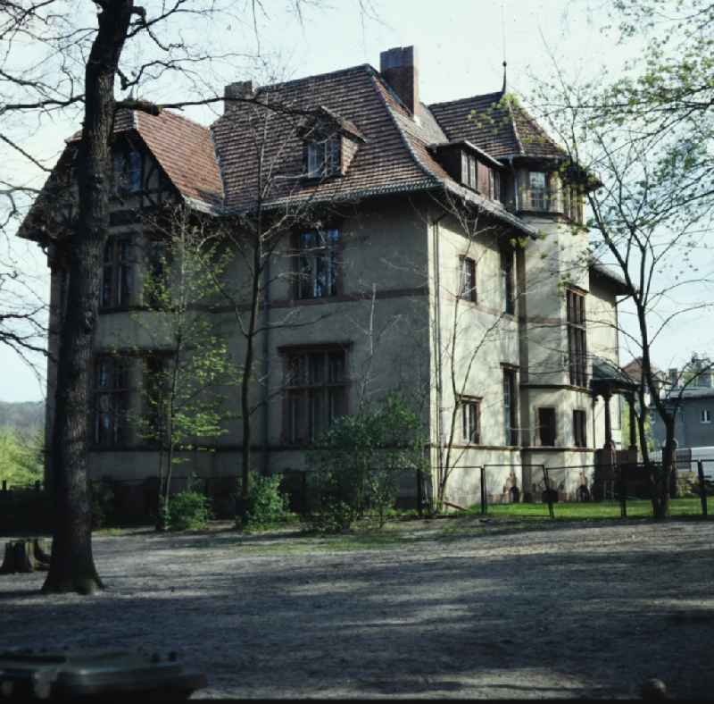 Facade of the villa an der Virchowstrasse in the district Babelsberg in Potsdam in the state Brandenburg on the territory of the former GDR, German Democratic Republic