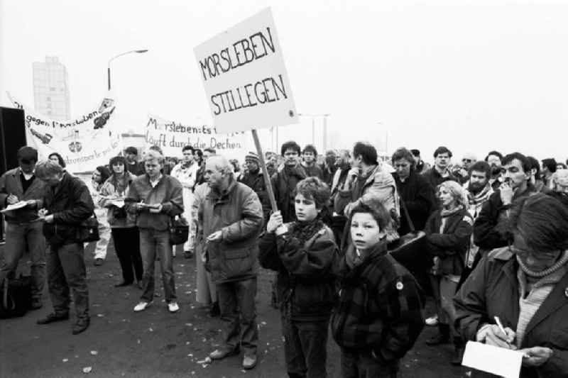 Land Sachsen-Anhalt
Demo in Helmstedt und Morsleben Atomkraftgegener
