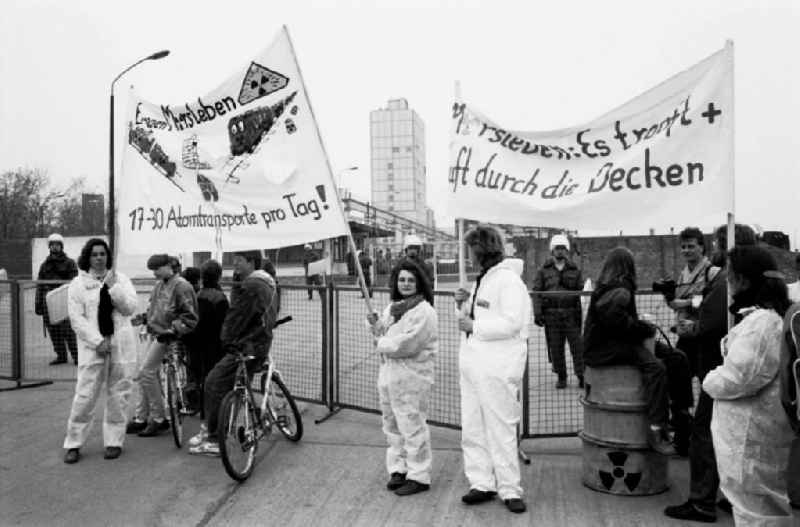 Land Sachsen-Anhalt
Demo in Helmstedt und Morsleben Atomkraftgegener