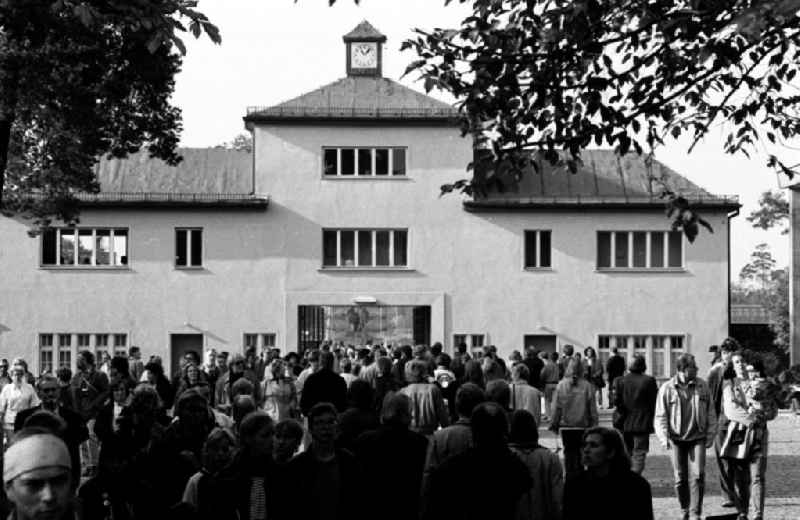 Demo gegen Ausländerhaß in Sachsenhausen
04.1
