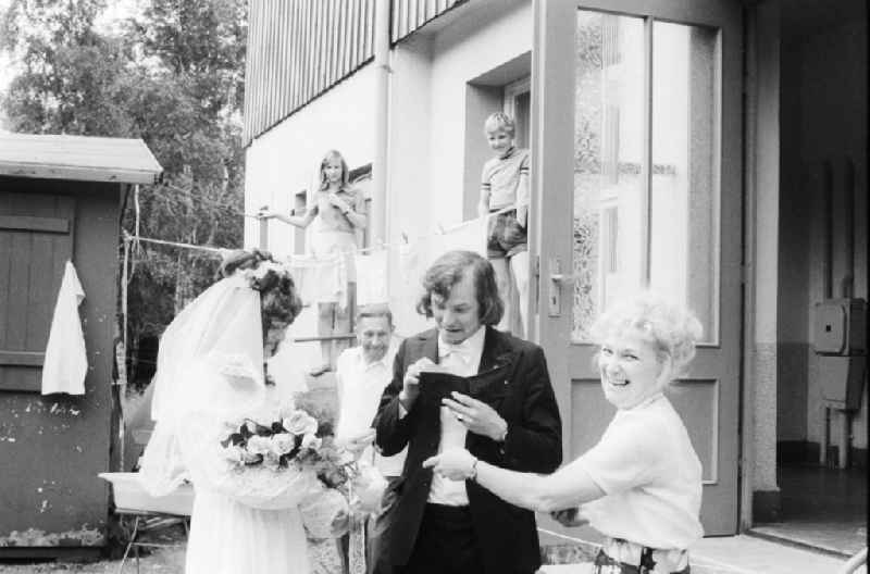 Traditional wedding in Scheibenberg in the federal state of Saxony on the territory of the former GDR, German Democratic Republic
