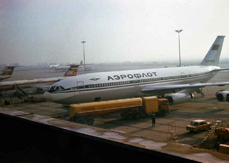 Passenger aircraft and wide-body aircraft Ilyushin Il-86 of the Soviet airline AEROFLOT with the registration CCCP-8601
