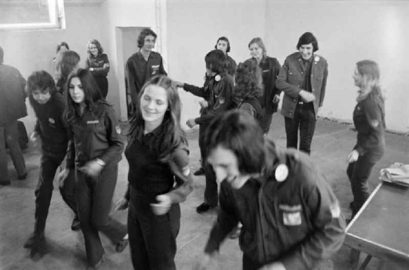 A dance of FDJ members in a school cellar in Spremberg in the state Brandenburg on the territory of the former GDR, German Democratic Republic
