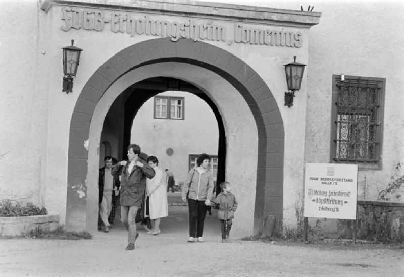 Entrance of the FDGB holiday home ' Comenius ' in the castle in Stolberg (Harz) in the federal state of Saxony-Anhalt in the territory of the former GDR, German Democratic Republic