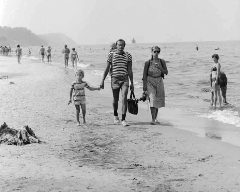 Bathers on the beach of the Baltic Sea in Ueckeritz in Mecklenburg-Western Pomerania in the field of the former GDR, German Democratic Republic