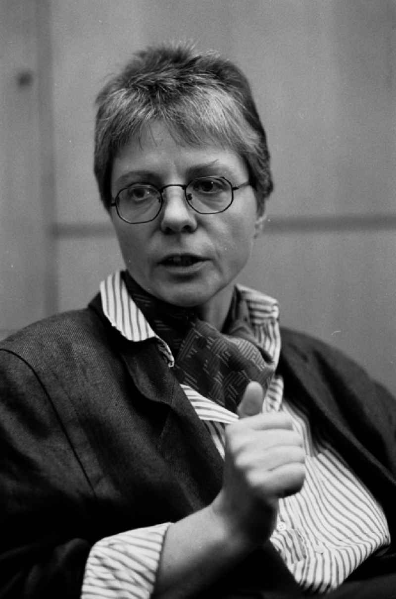 Porträt: Dr. Monika Zimmermann
Chefredakteurin der 'Neuen Zeit'
04.09.9