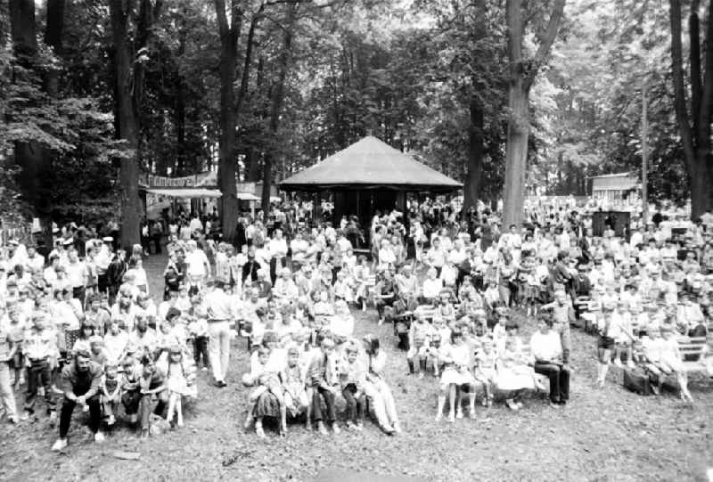 Visitors and participants of the 25. Animal Park Festival in the Animal Park and Zoo on street Am Tierpark in Wolgast, Mecklenburg-Western Pomerania on the territory of the former GDR, German Democratic Republic